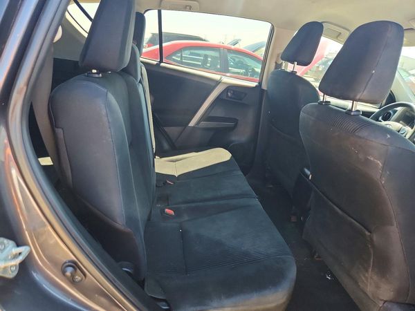 2016 TOYOTA RAV4 LE (X Grade)