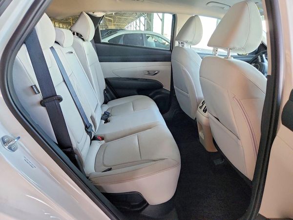 2026 HYUNDAI TUCSON Blue SE