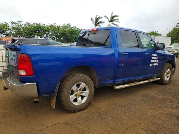 2019 RAM 1500 CLASSIC SLT