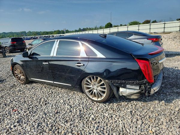 2016 CADILLAC XTS Platinum Edition
