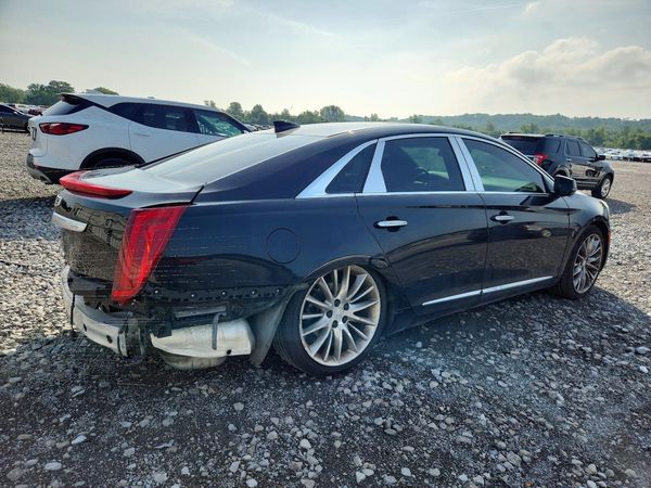 2016 CADILLAC XTS Platinum Edition