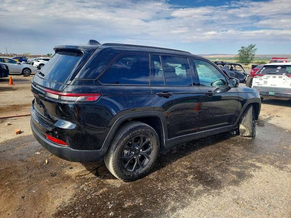 2025 JEEP GRAND CHEROKEE