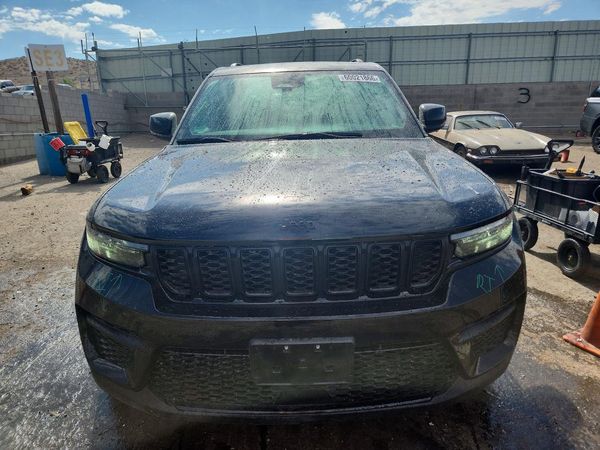 2025 JEEP GRAND CHEROKEE