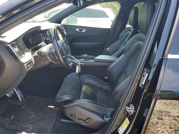 2019 VOLVO XC60