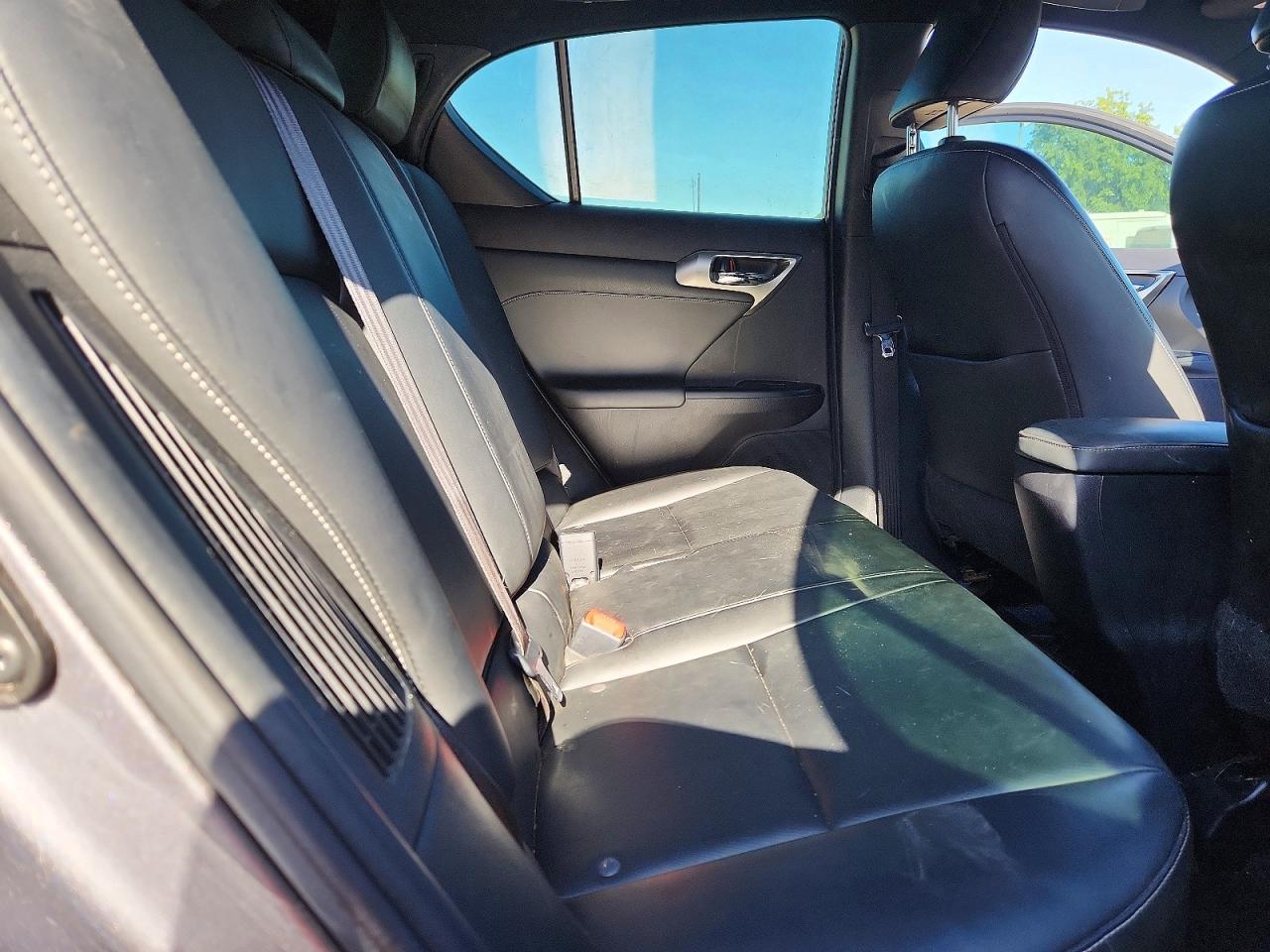 2015 LEXUS CT 200h