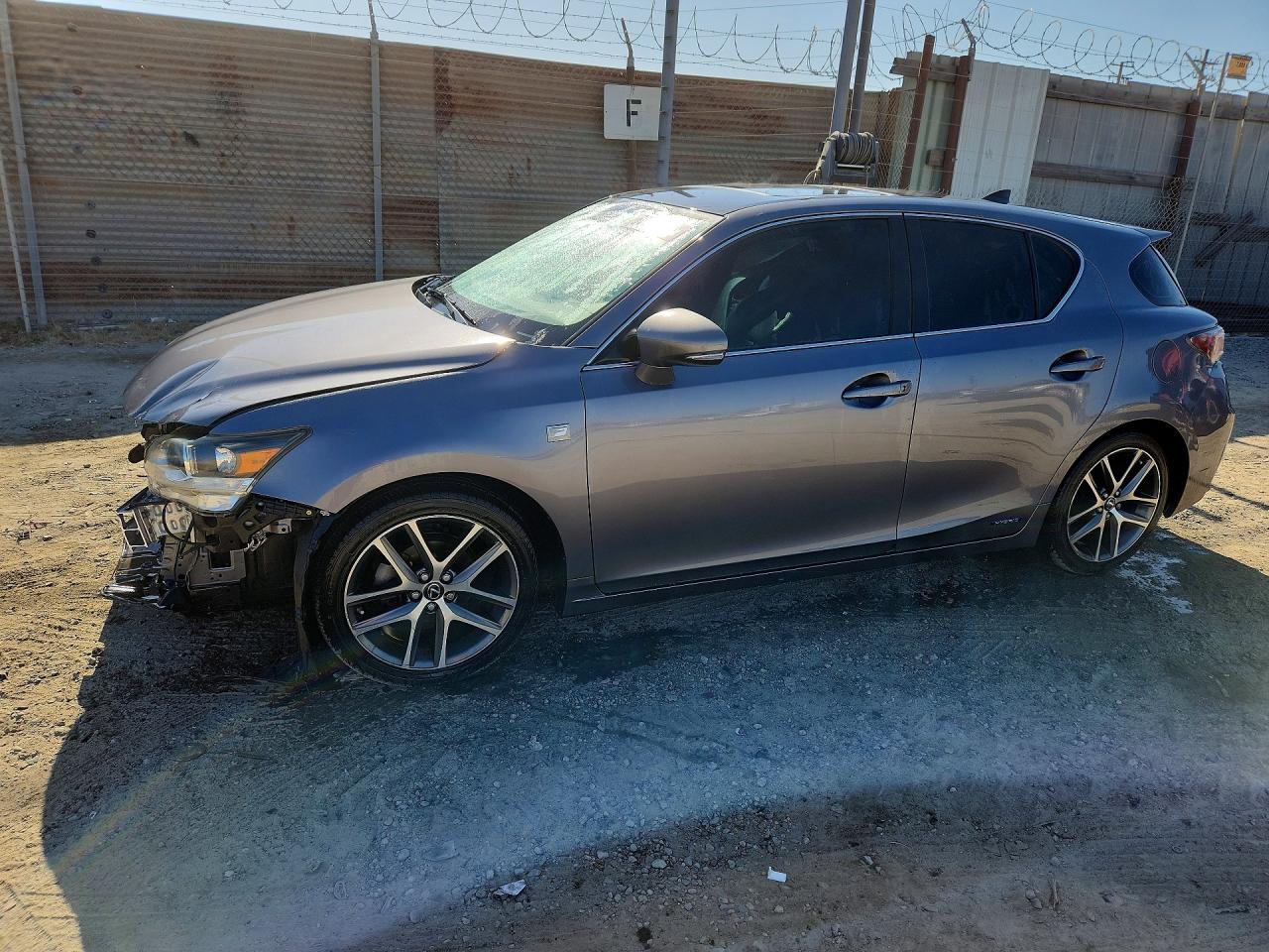 2015 LEXUS CT 200h