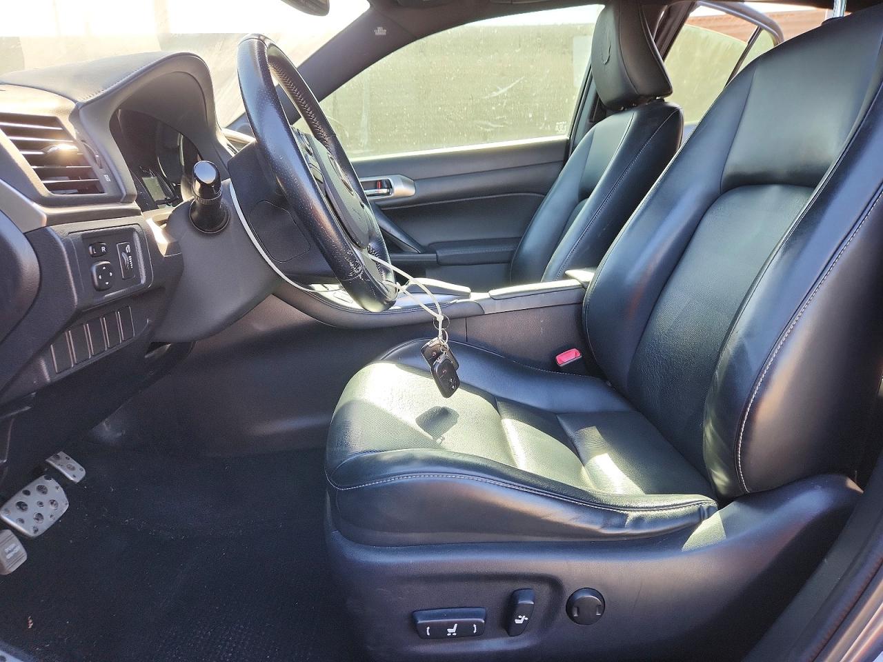 2015 LEXUS CT 200h