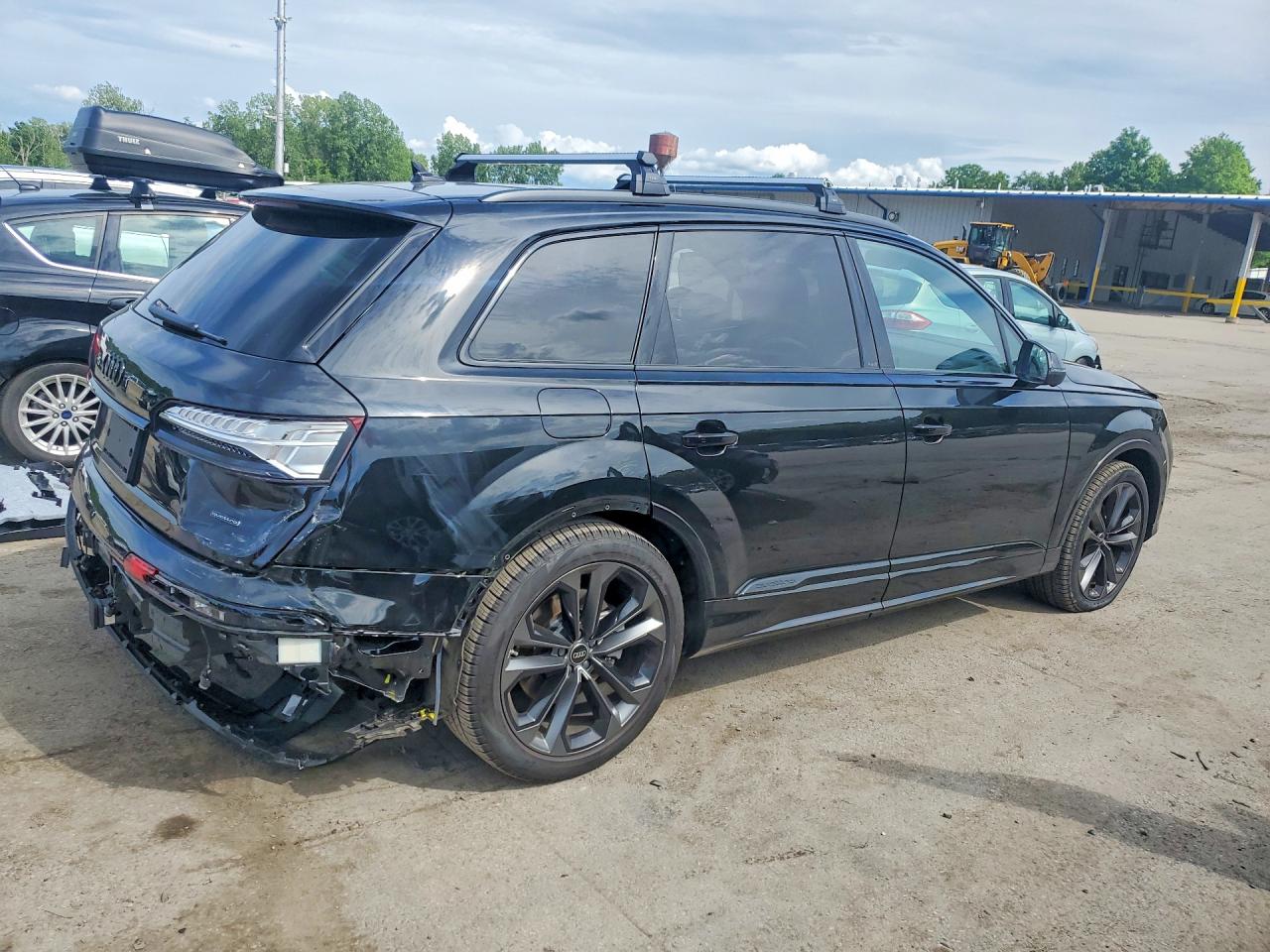 2025 AUDI Q7 quattro Premium Plus