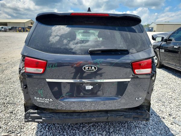 2016 KIA SEDONA LX - Middle-low
