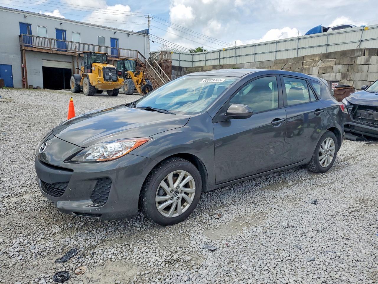 2013 MAZDA 3