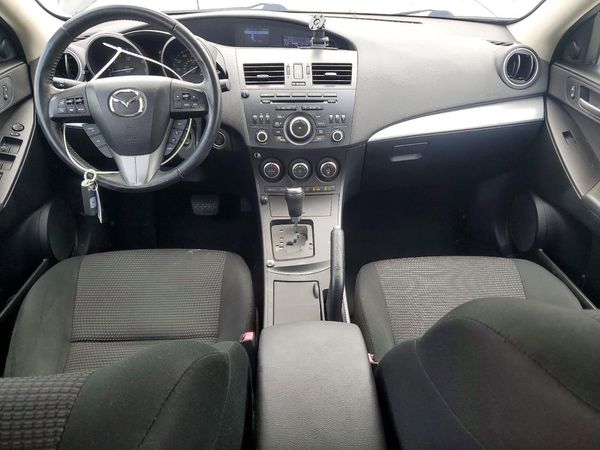 2013 MAZDA 3