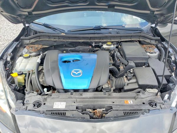 2013 MAZDA 3