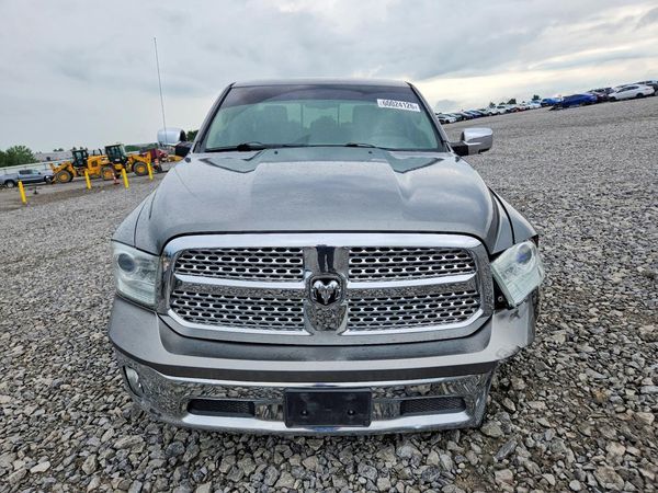 2013 RAM 1500 LARAMIE QUAD CAB 4X4