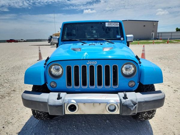 2017 JEEP WRANGLER UNLIMITED SAHARA 4X4