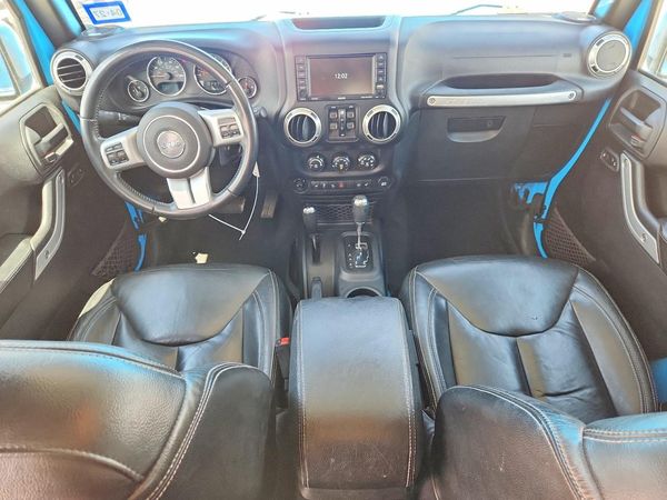2017 JEEP WRANGLER UNLIMITED SAHARA 4X4