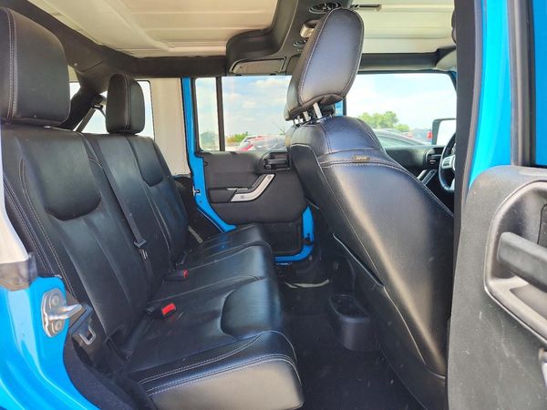 2017 JEEP WRANGLER UNLIMITED SAHARA 4X4