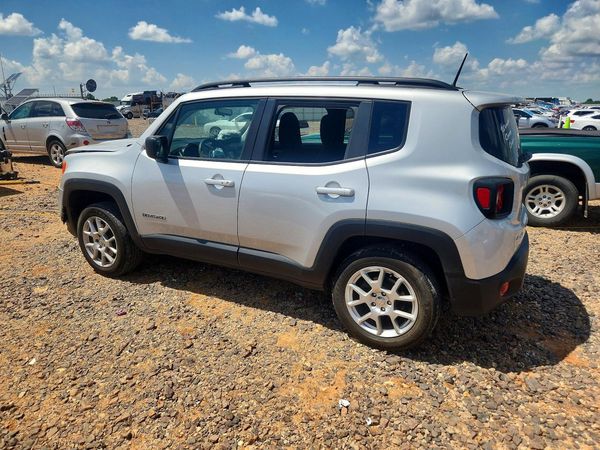 2019 JEEP RENEGADE SPORT 4X4