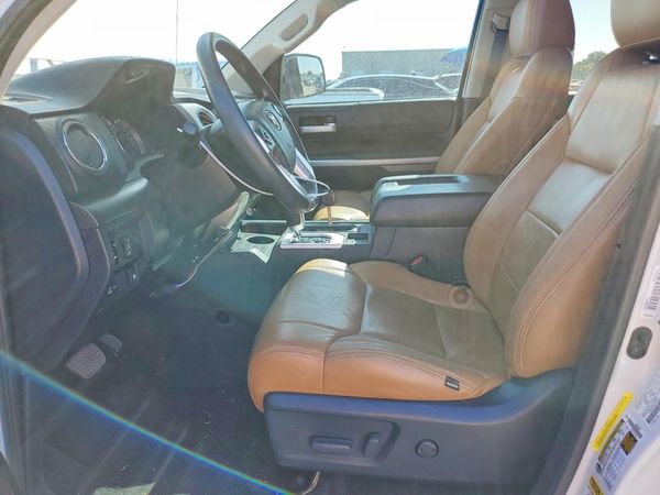 2017 TOYOTA TUNDRA