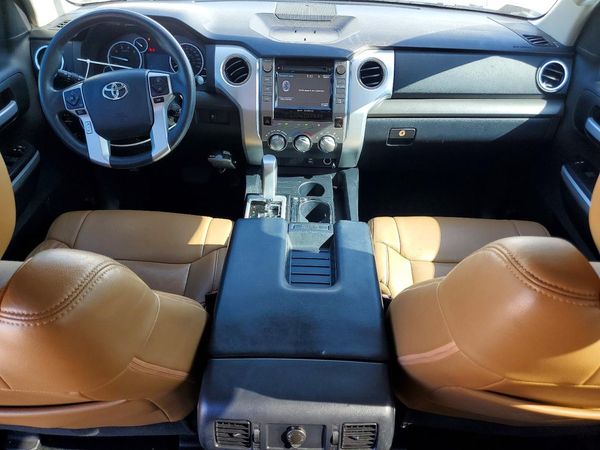 2017 TOYOTA TUNDRA