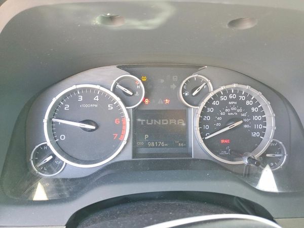 2017 TOYOTA TUNDRA
