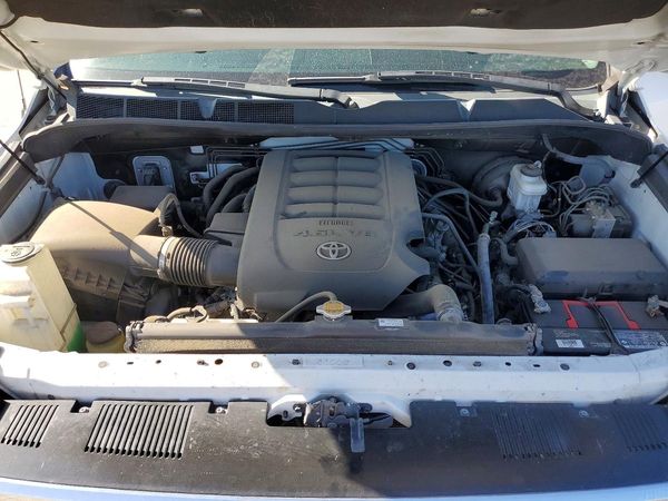2017 TOYOTA TUNDRA