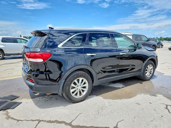 2018 KIA SORENTO L, LX