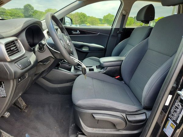 2018 KIA SORENTO L, LX