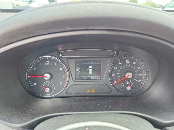 2018 KIA SORENTO L, LX