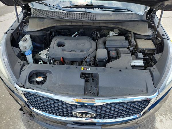 2018 KIA SORENTO L, LX