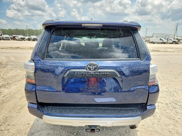 2024 TOYOTA 4RUNNER TRD offroad