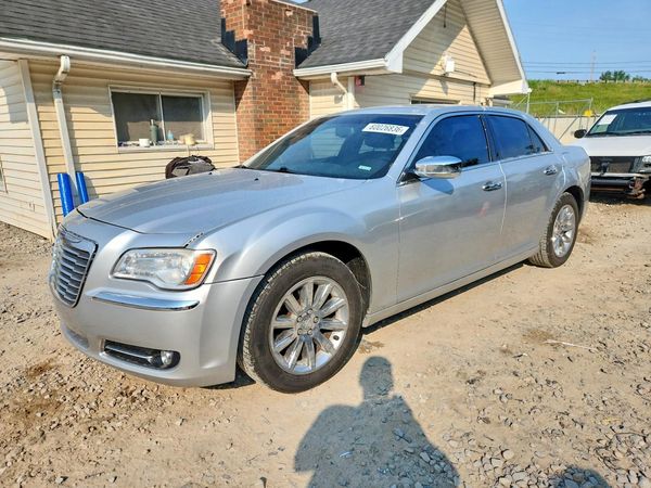 2012 CHRYSLER 300