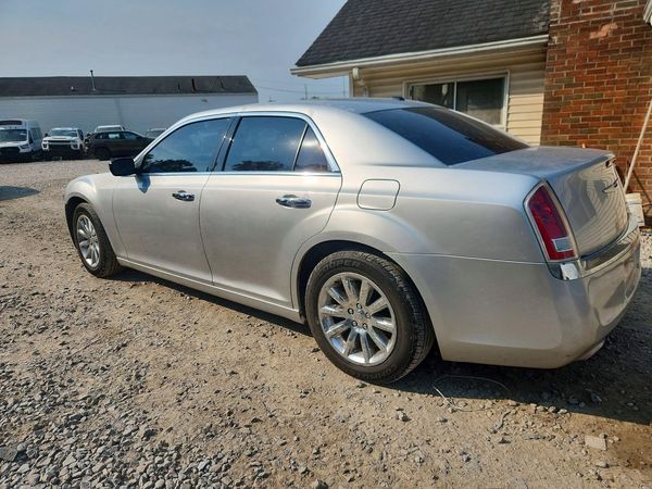 2012 CHRYSLER 300