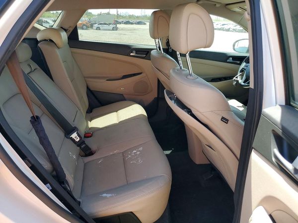 2017 HYUNDAI TUCSON