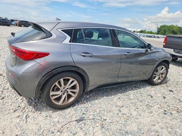 2018 INFINITI QX30