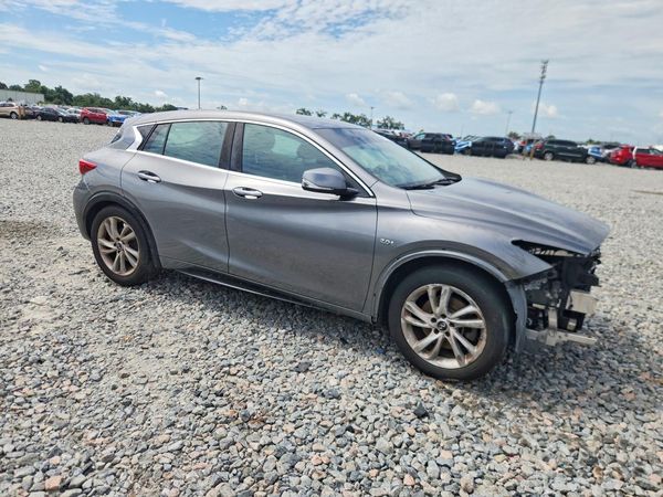 2018 INFINITI QX30