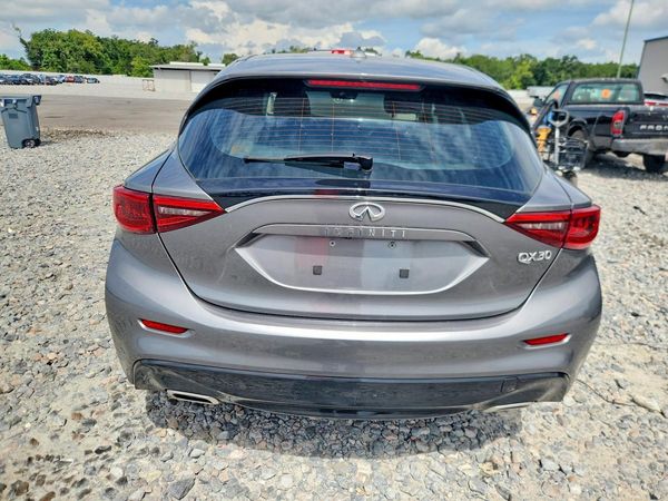 2018 INFINITI QX30