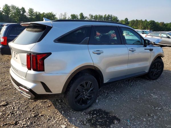 2021 KIA SORENTO