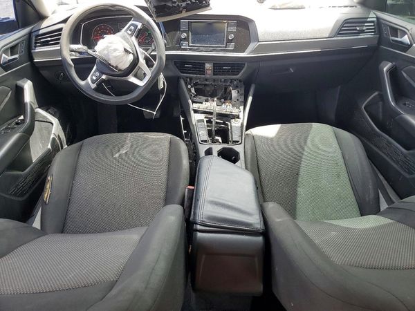 2021 VOLKSWAGEN JETTA S / SE / R-Line