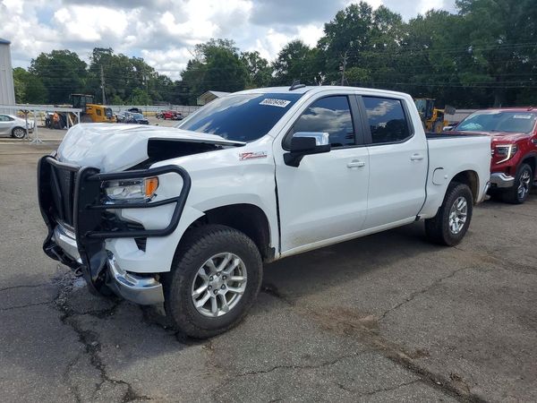 2022 CHEVROLET SILVERADO — DSFA — Front 3/4