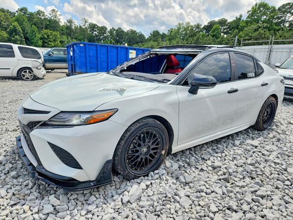 2019 TOYOTA CAMRY