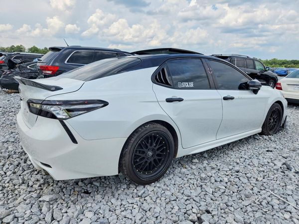 2019 TOYOTA CAMRY