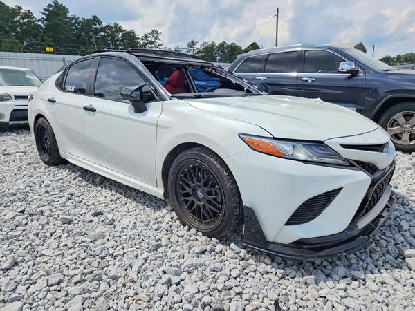 2019 TOYOTA CAMRY