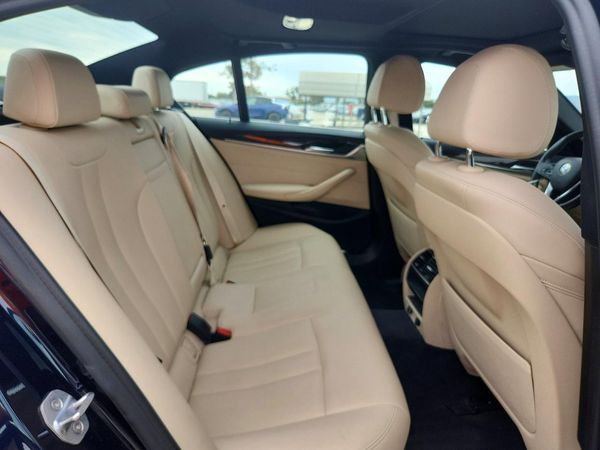 2019 BMW 530