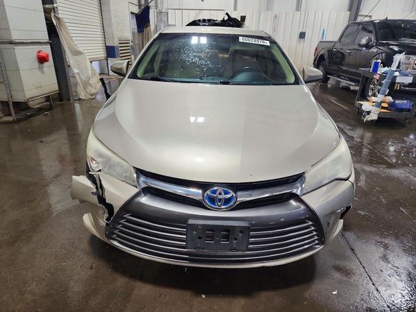 2016 TOYOTA CAMRY