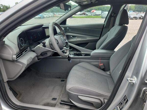 2023 HYUNDAI ELANTRA SEL w/Convenience Pkg