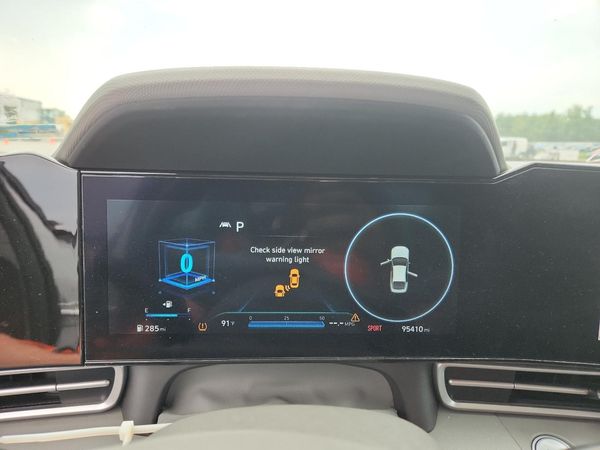 2023 HYUNDAI ELANTRA SEL w/Convenience Pkg
