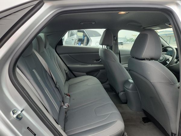 2023 HYUNDAI ELANTRA SEL w/Convenience Pkg