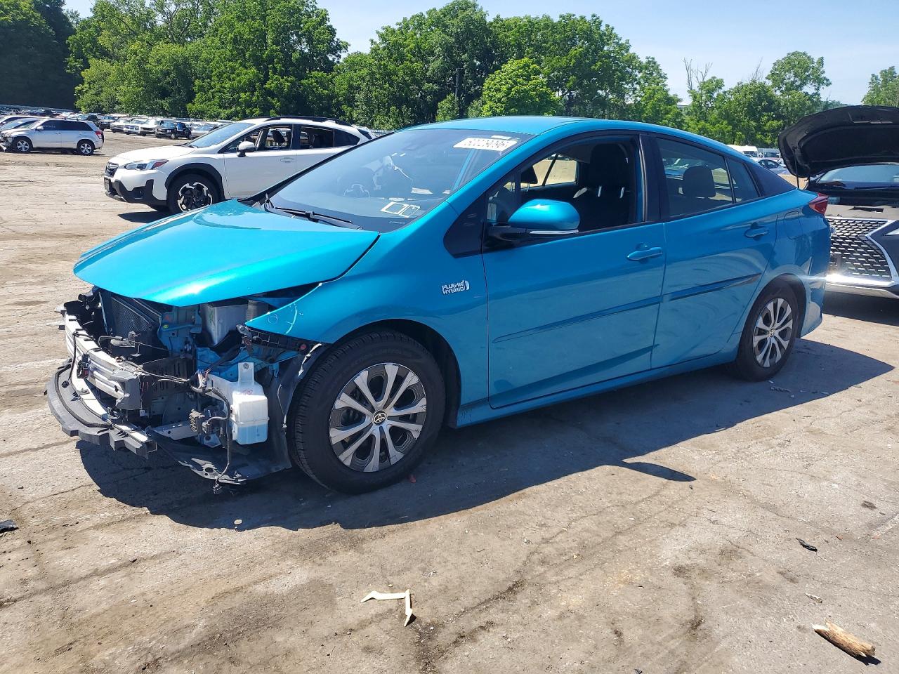 2020 TOYOTA PRIUS — Front 3/4