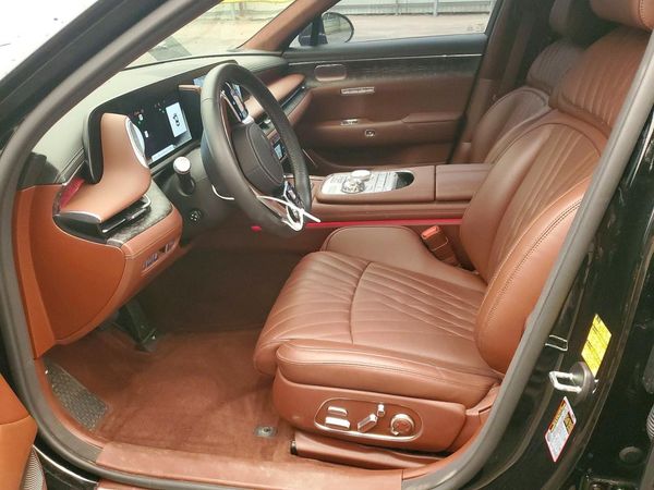 2024 GENESIS G90 3.5T e-Supercharger