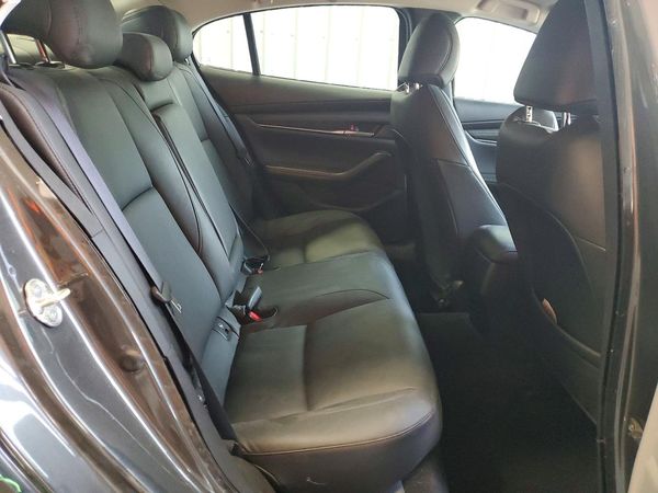 2025 MAZDA 3 Select Sport Package